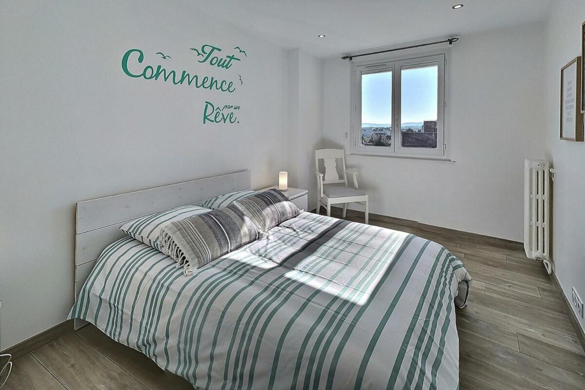 Le Voltaire - Balcon - 2 Chb - 3 Lits - 2 Min Gare Et Cente-Ville - Mon Groom Troyes Eksteriør bilde