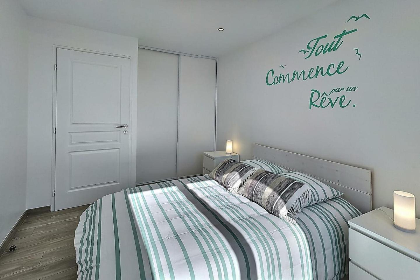 Le Voltaire - Balcon - 2 Chb - 3 Lits - 2 Min Gare Et Cente-Ville - Mon Groom Troyes Eksteriør bilde